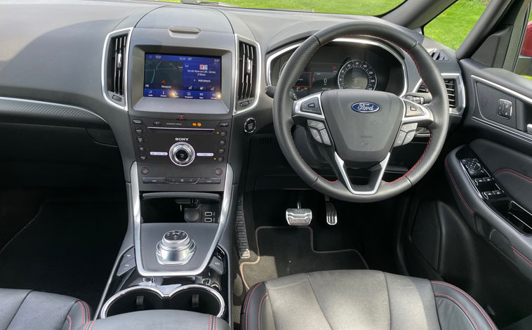 Ford S-MAX interior