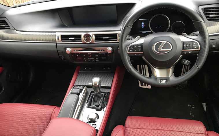 Lexus-GS450h-interior-2