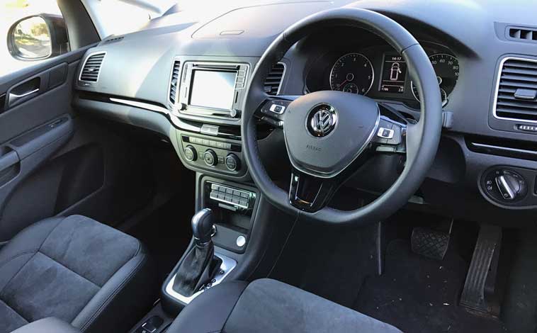 VW-Sharan-interior