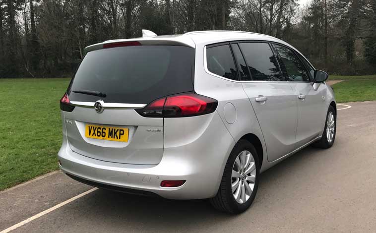 Vauxhall-Zafira-Tourer-rear