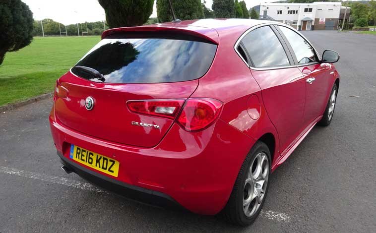 Alfa-Romeo-Giulietta-rear