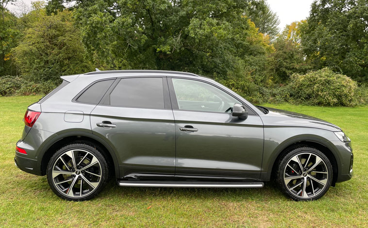 Audi SQ5 side