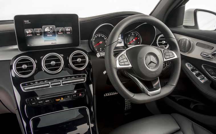 Mercedes-GLC-interior