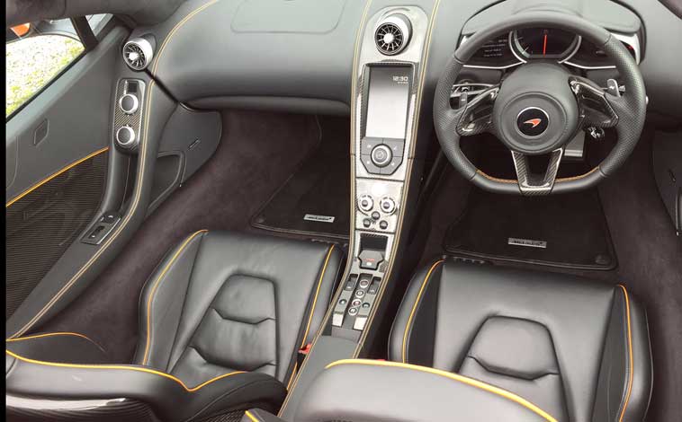 mclaren-650s-spider-interior