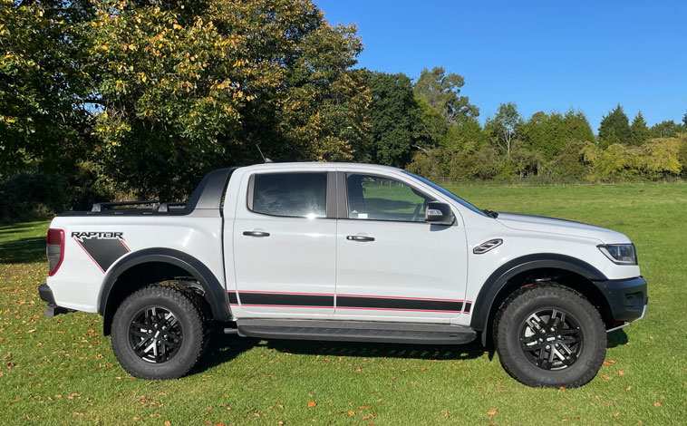 Ford Ranger Raptor SE side