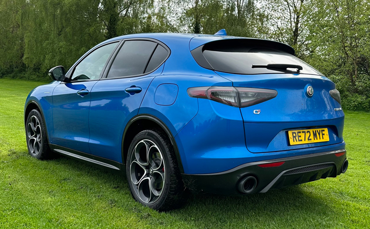 Alfa Romeo Stelvio Veloce rear