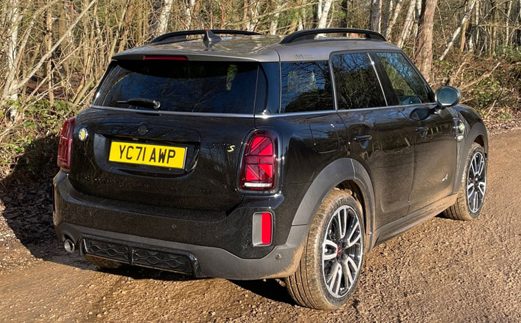 Mini Countryman PHEV Shadow Edition rear