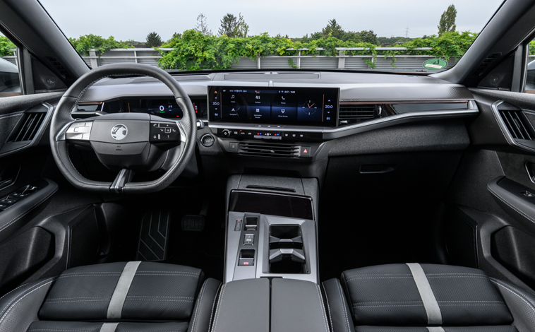 Vauxhall Grandland Electric interior