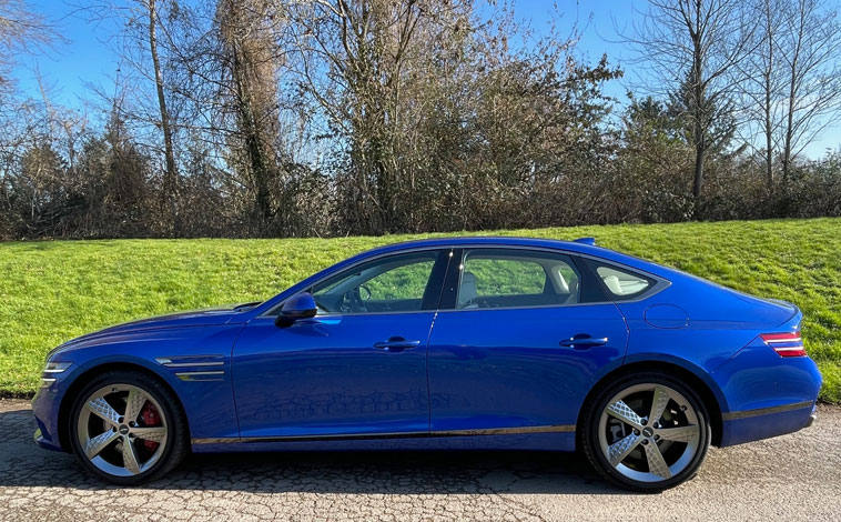 Genesis G80 Sport Line side