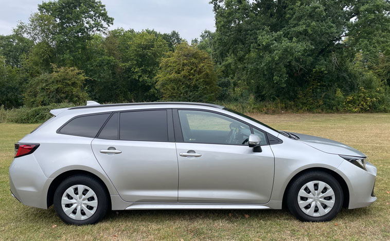 Toyota Corolla Commercial side