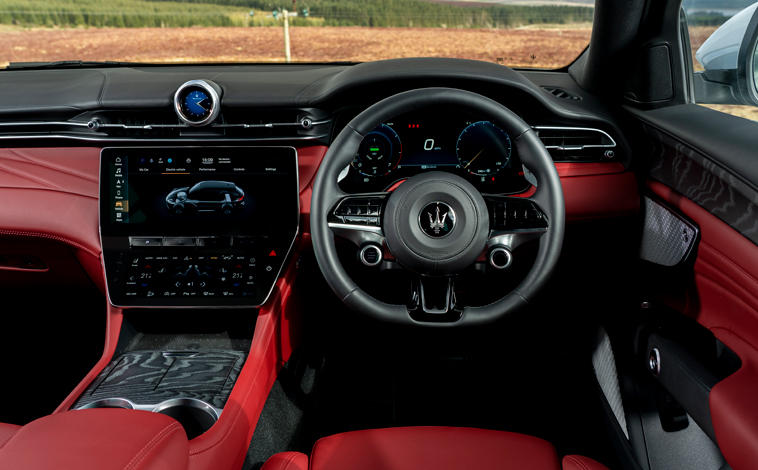 Maserati Grecale interior