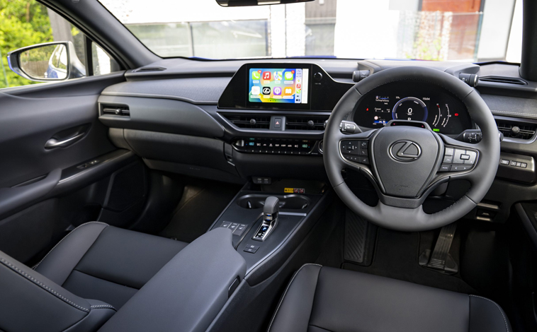 Lexus UX 300h F Sport Design interior