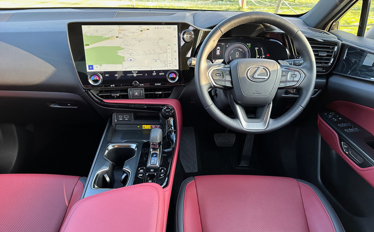 Lexus NX 450h interior