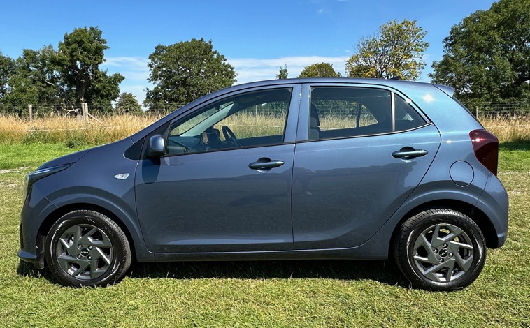 Kia Picanto side